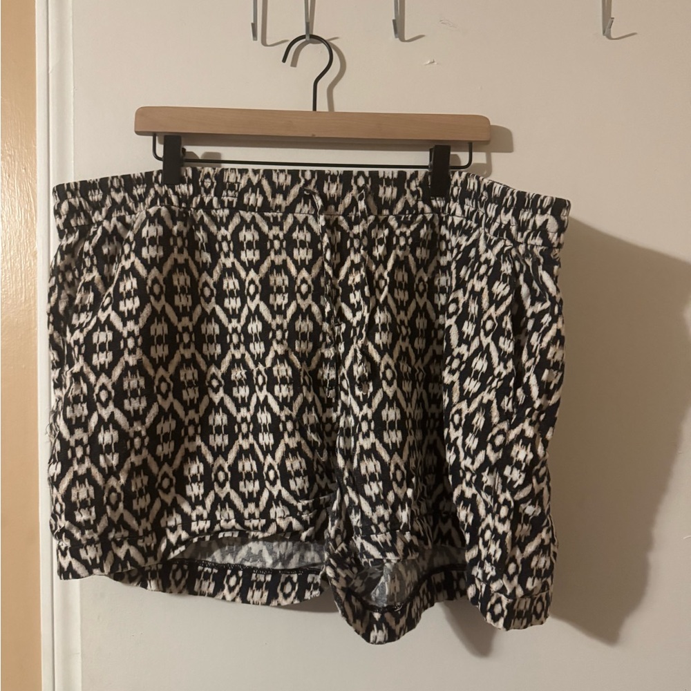 OLD NAVY LINEN SHORTS